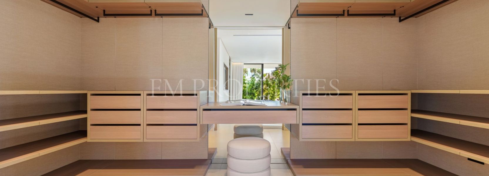 Villa  in Marbella Goldene Meile, Marbella