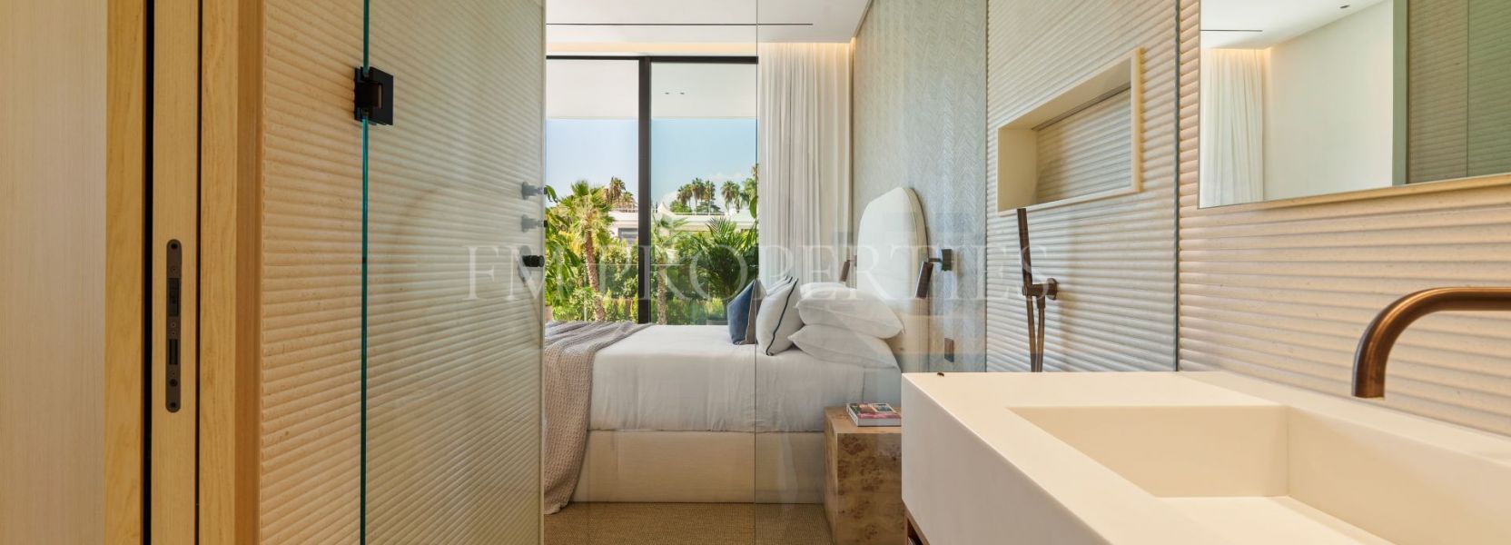 Villa  in Marbella Goldene Meile, Marbella