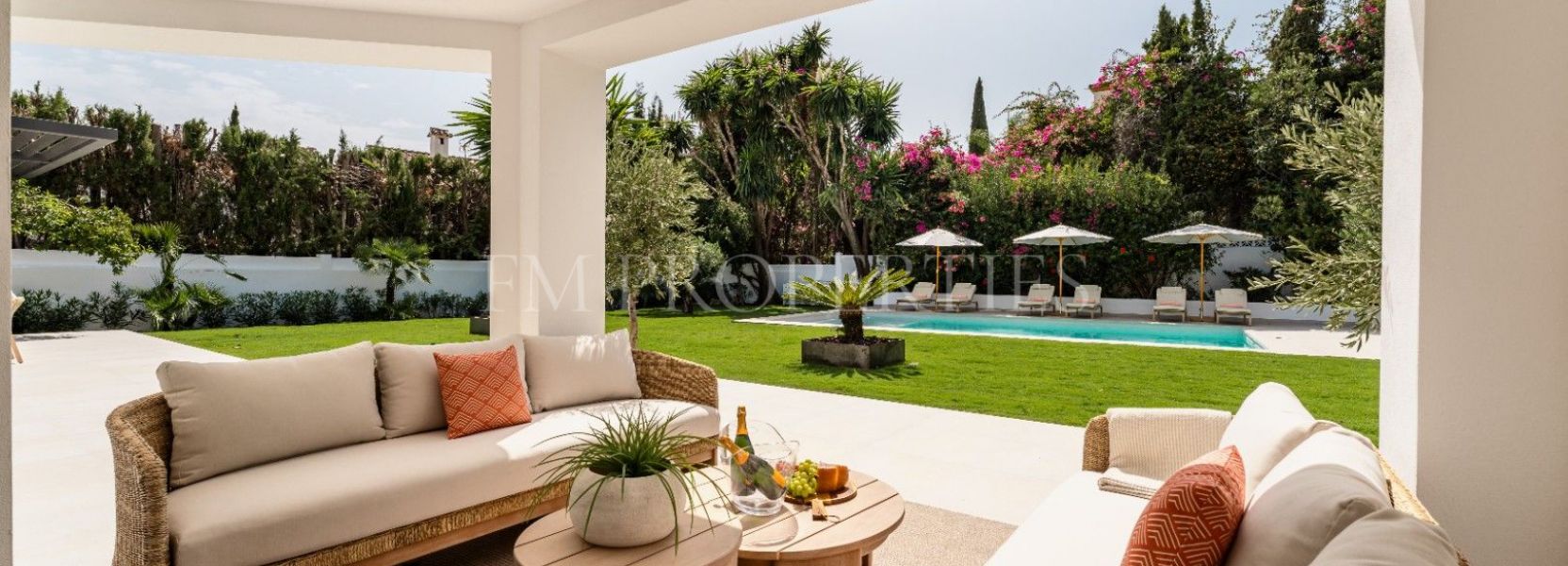 Villa  in Rocio de Nagüeles, Marbella Golden Mile, Marbella