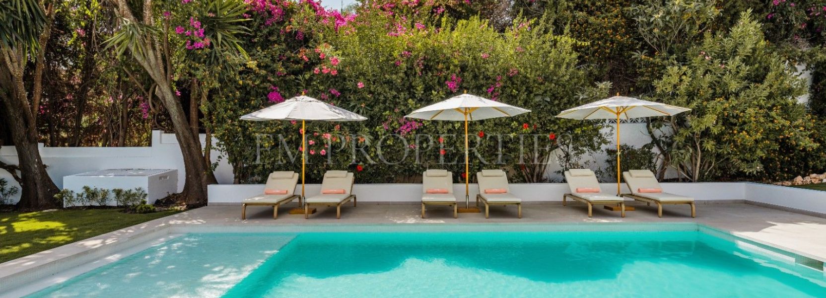 Villa  in Rocio de Nagüeles, Marbella Golden Mile, Marbella