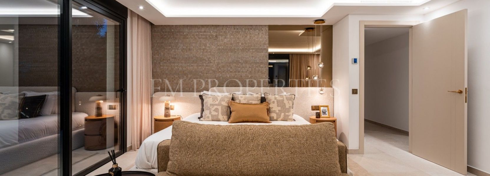 Villa  in Rocio de Nagüeles, Marbella Golden Mile, Marbella