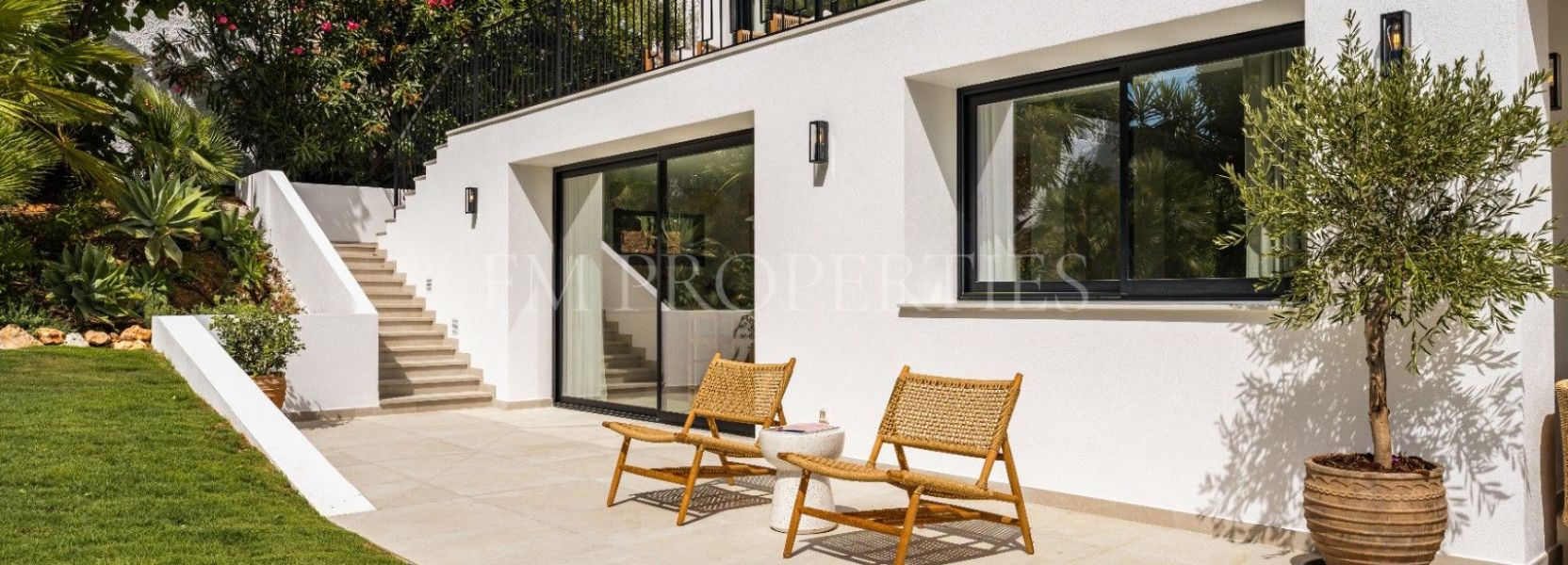 Villa  in Rocio de Nagüeles, Marbella Golden Mile, Marbella