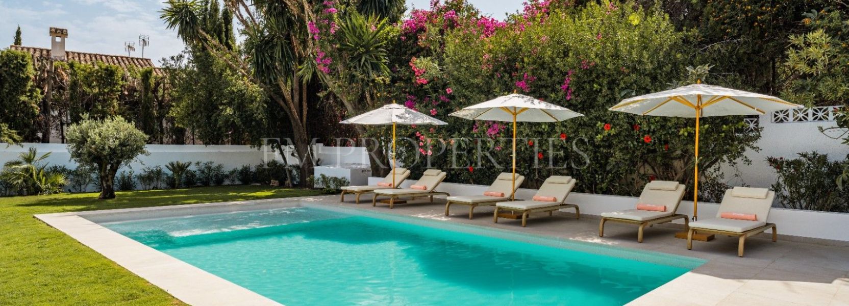 Villa  in Rocio de Nagüeles, Marbella Golden Mile, Marbella