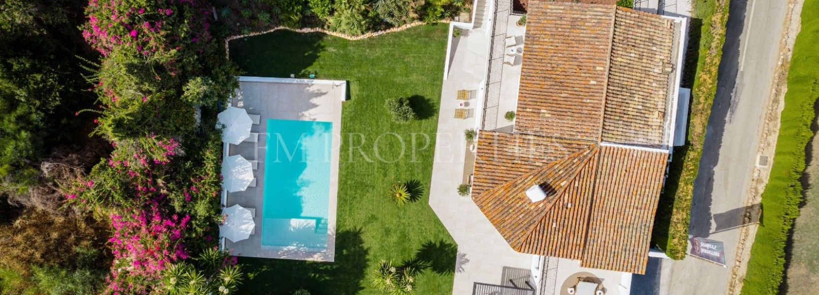 Villa  in Rocio de Nagüeles, Marbella Golden Mile, Marbella