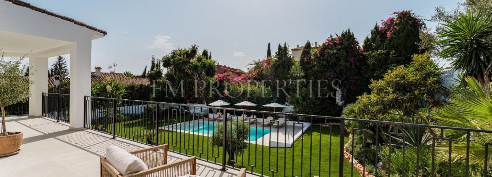 Villa  in Rocio de Nagüeles, Marbella Golden Mile, Marbella