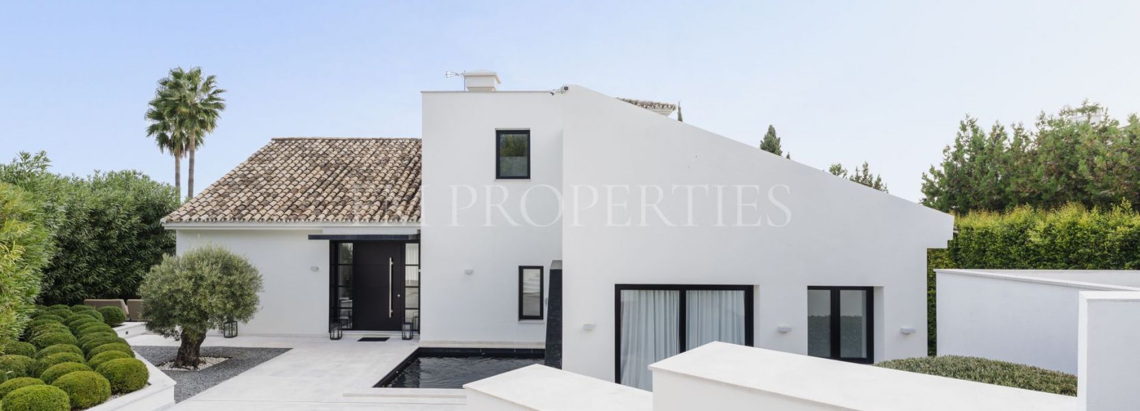 Villa  in Los Naranjos Golf, Nueva Andalucia, Marbella
