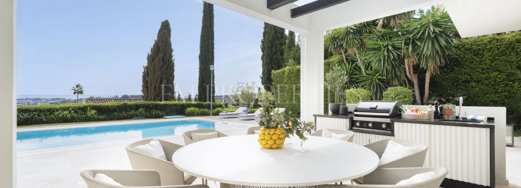 Villa  in Los Naranjos Golf, Nueva Andalucia, Marbella