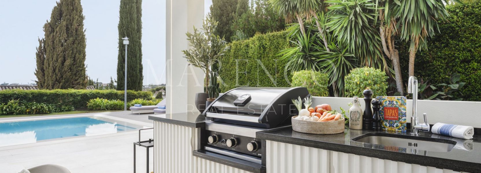 Villa  in Los Naranjos Golf, Nueva Andalucia, Marbella