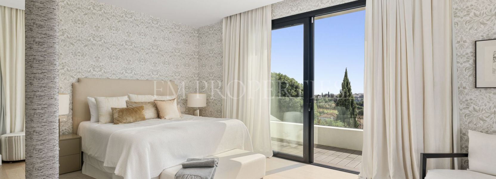 Villa  in Los Naranjos Golf, Nueva Andalucia, Marbella