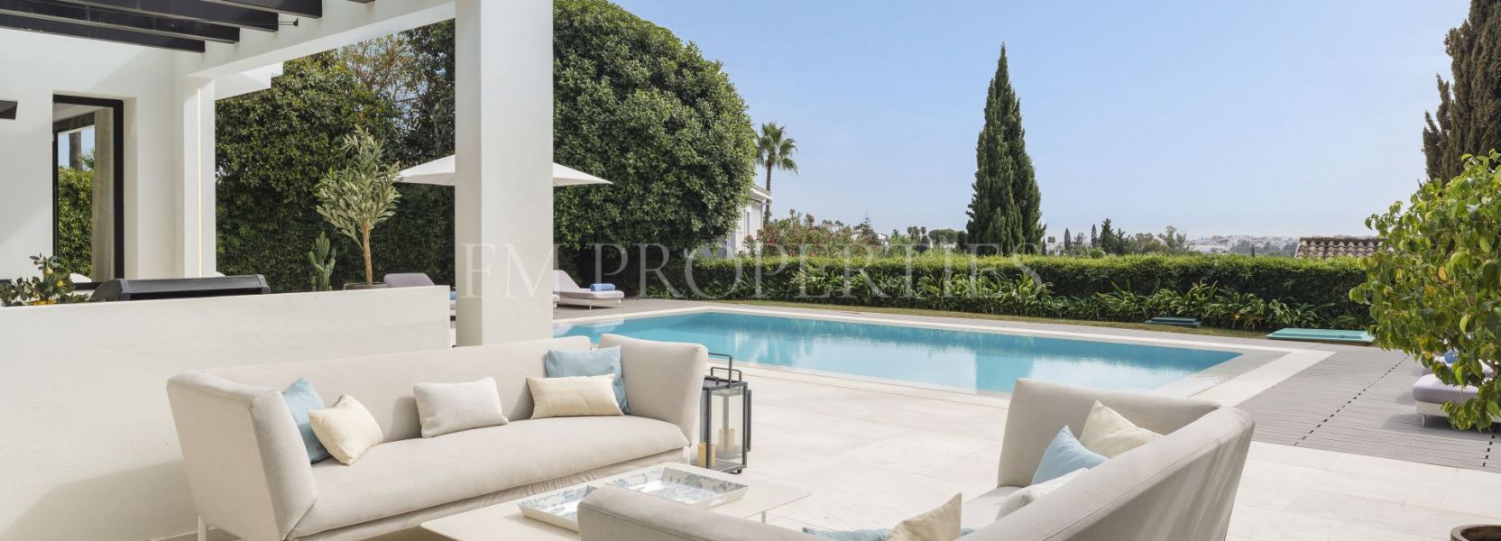 Villa  in Los Naranjos Golf, Nueva Andalucia, Marbella