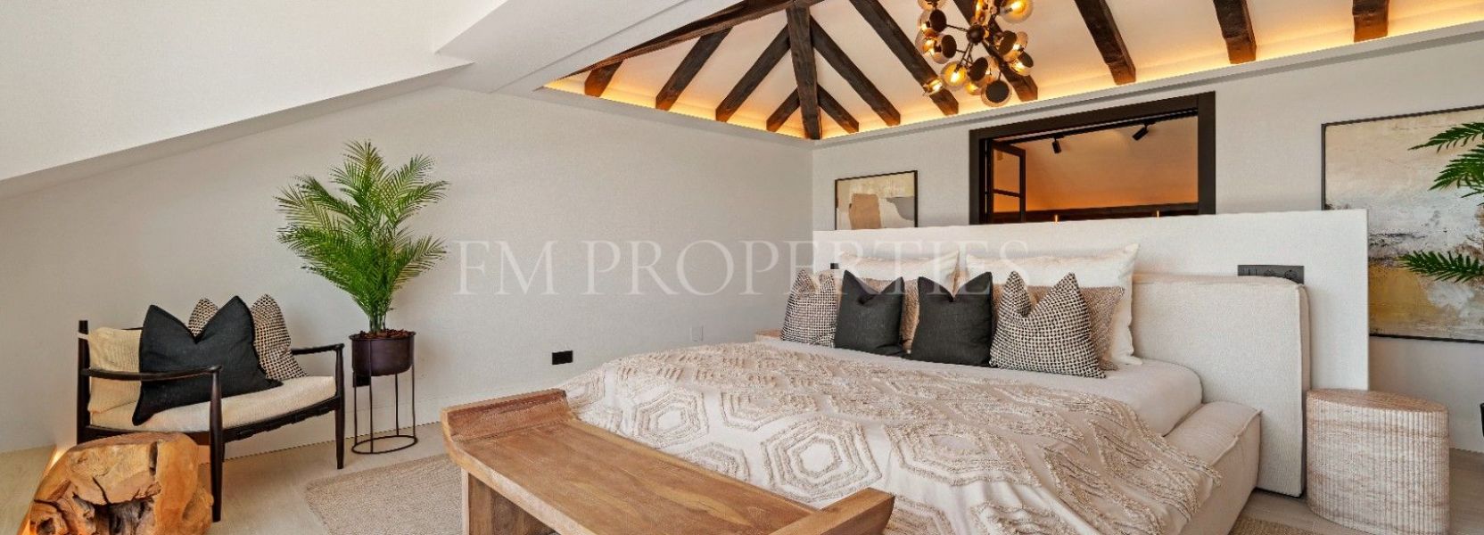 Villa  in Nueva Andalucia, Marbella