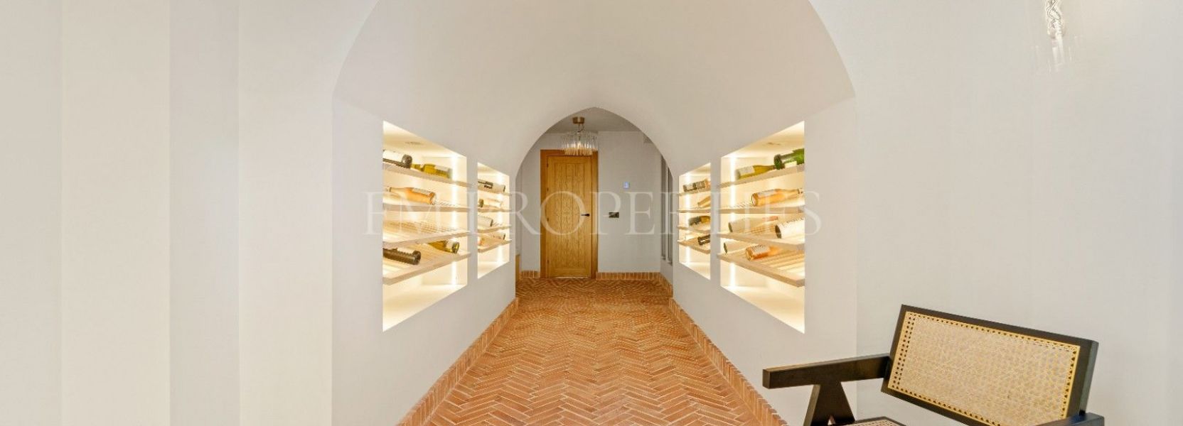 Villa  in Nueva Andalucia, Marbella