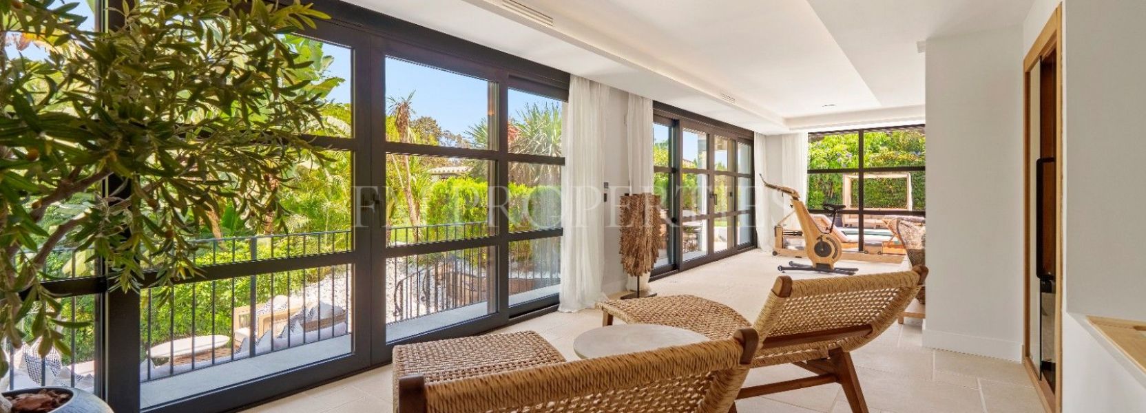 Villa  in Nueva Andalucia, Marbella