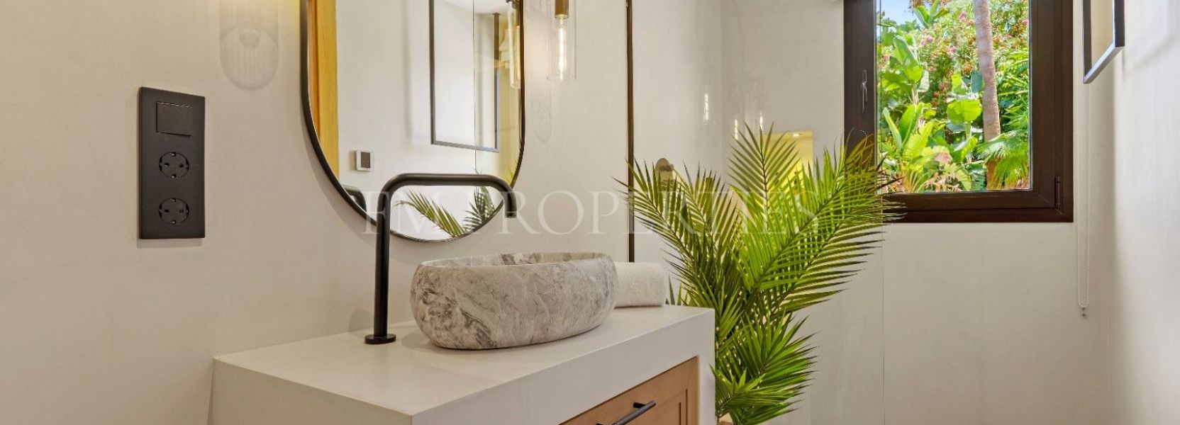 Villa  in Nueva Andalucia, Marbella