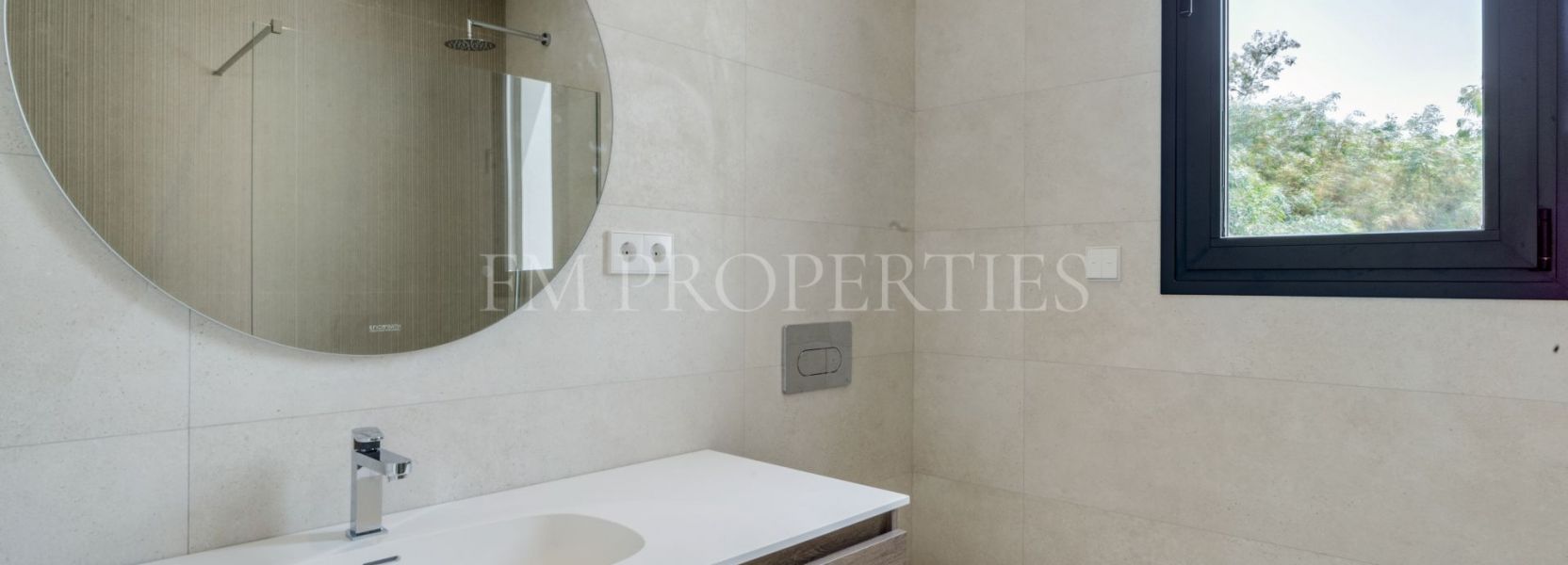 Villa  in Monte Biarritz, Estepona Oost, Estepona