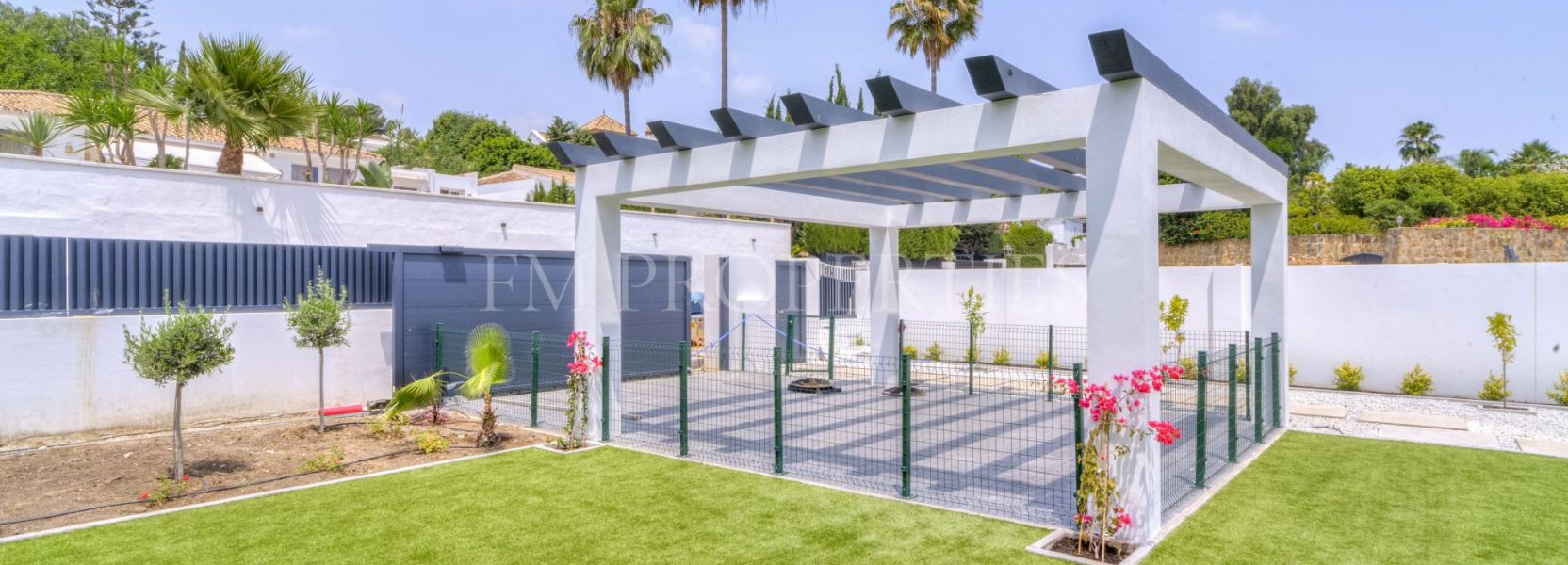 Villa  in Monte Biarritz, Estepona Oost, Estepona