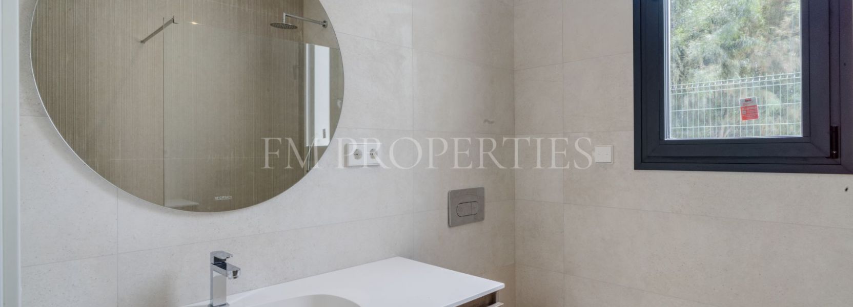 Villa  in Monte Biarritz, Estepona Oost, Estepona