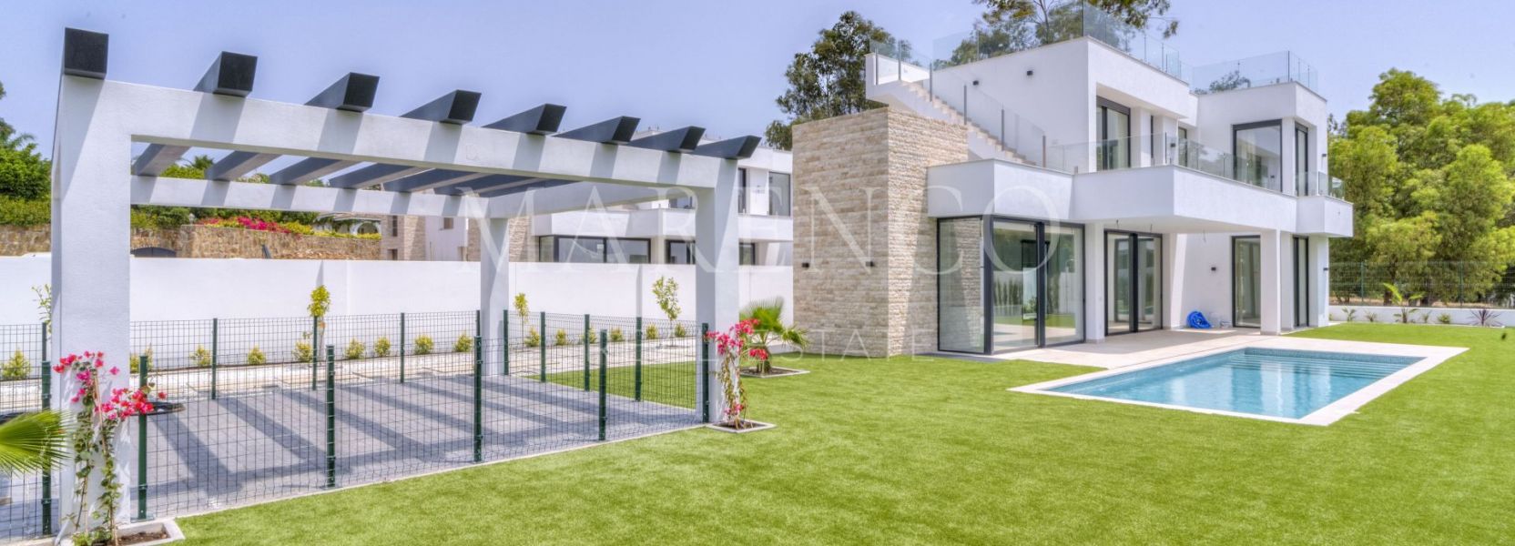 Villa  en Monte Biarritz, Estepona Este, Estepona