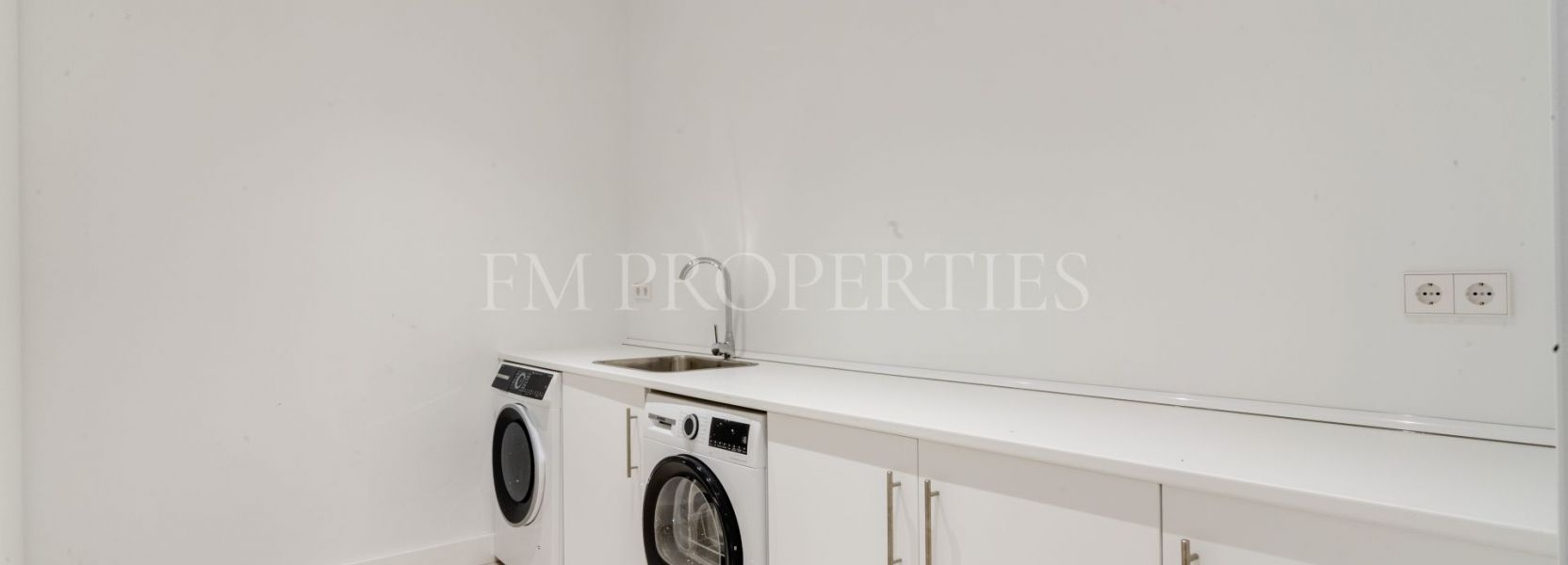 Villa  in Monte Biarritz, Estepona Oost, Estepona