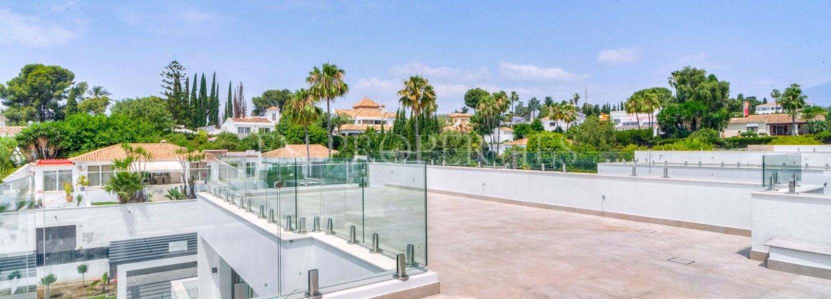 Villa  en Monte Biarritz, Estepona Este, Estepona