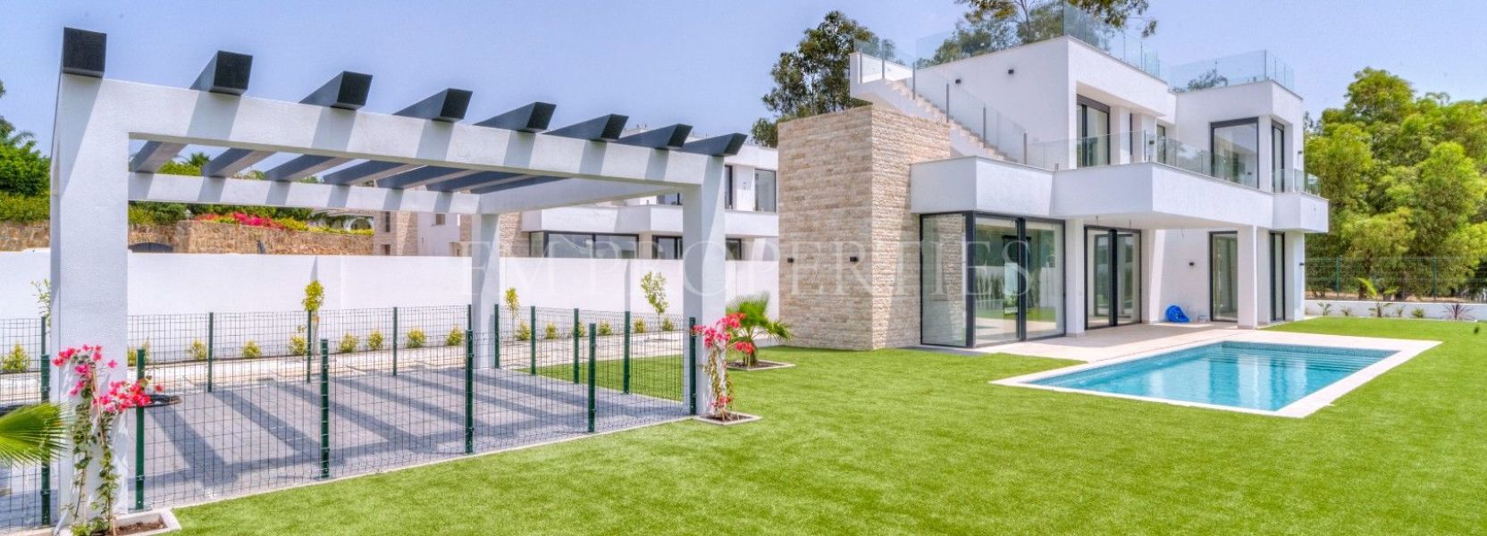 Villa  en Monte Biarritz, Estepona Este, Estepona