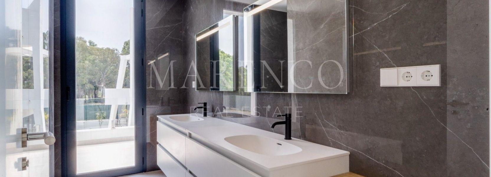 Villa  in Monte Biarritz, Estepona Oost, Estepona