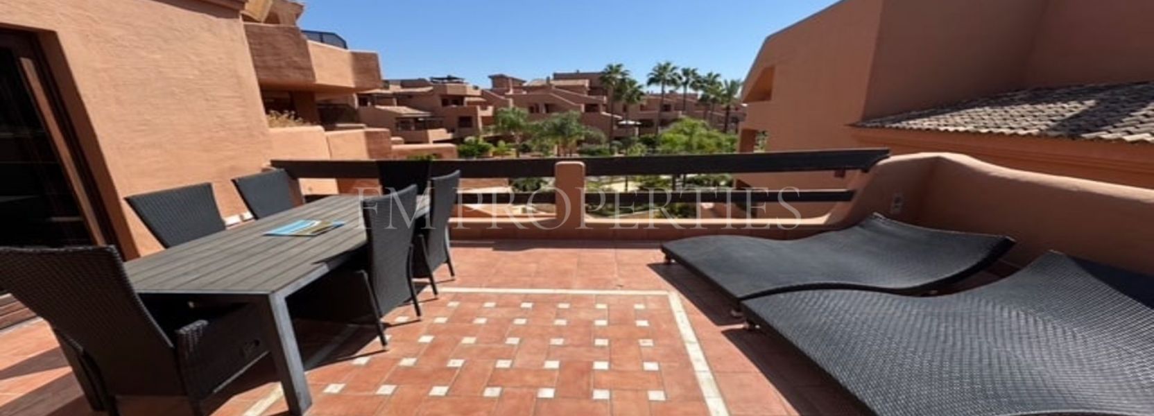 Apartment  in New Golden Mile, Estepona East, Estepona