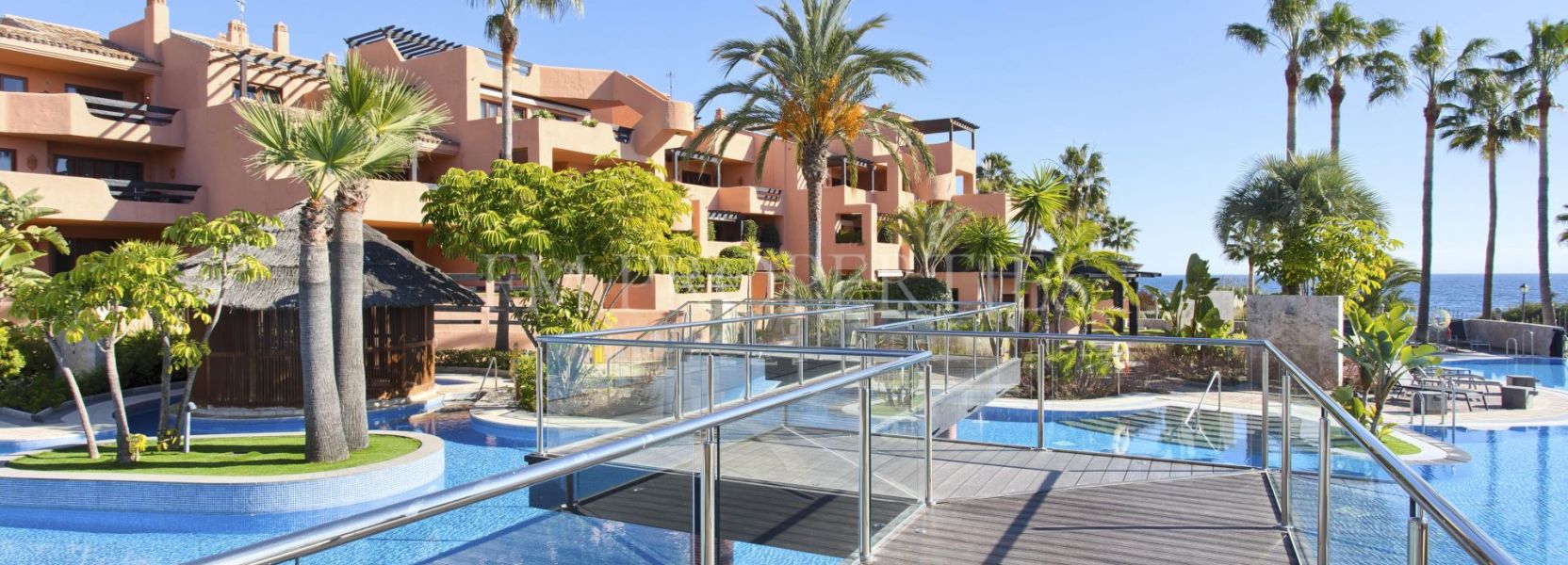 Apartment  in New Golden Mile, Estepona East, Estepona
