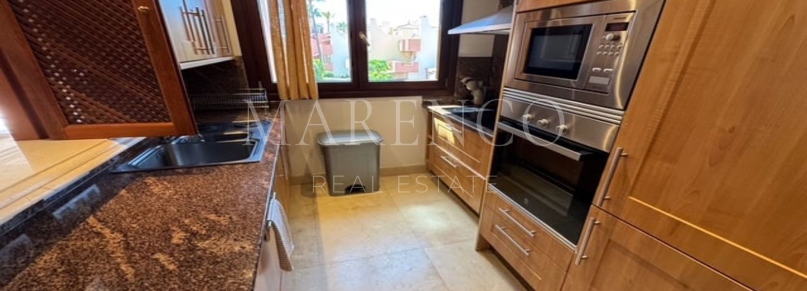 Appartement  in New Golden Mile, Estepona Oost, Estepona