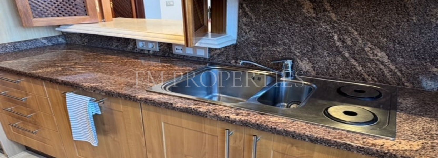 Apartment  in New Golden Mile, Estepona East, Estepona