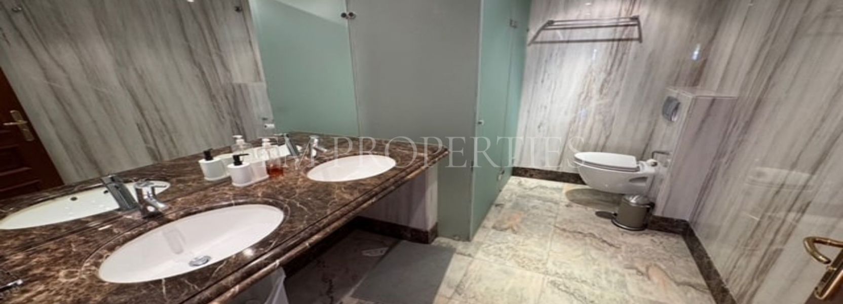 Apartment  in New Golden Mile, Estepona East, Estepona