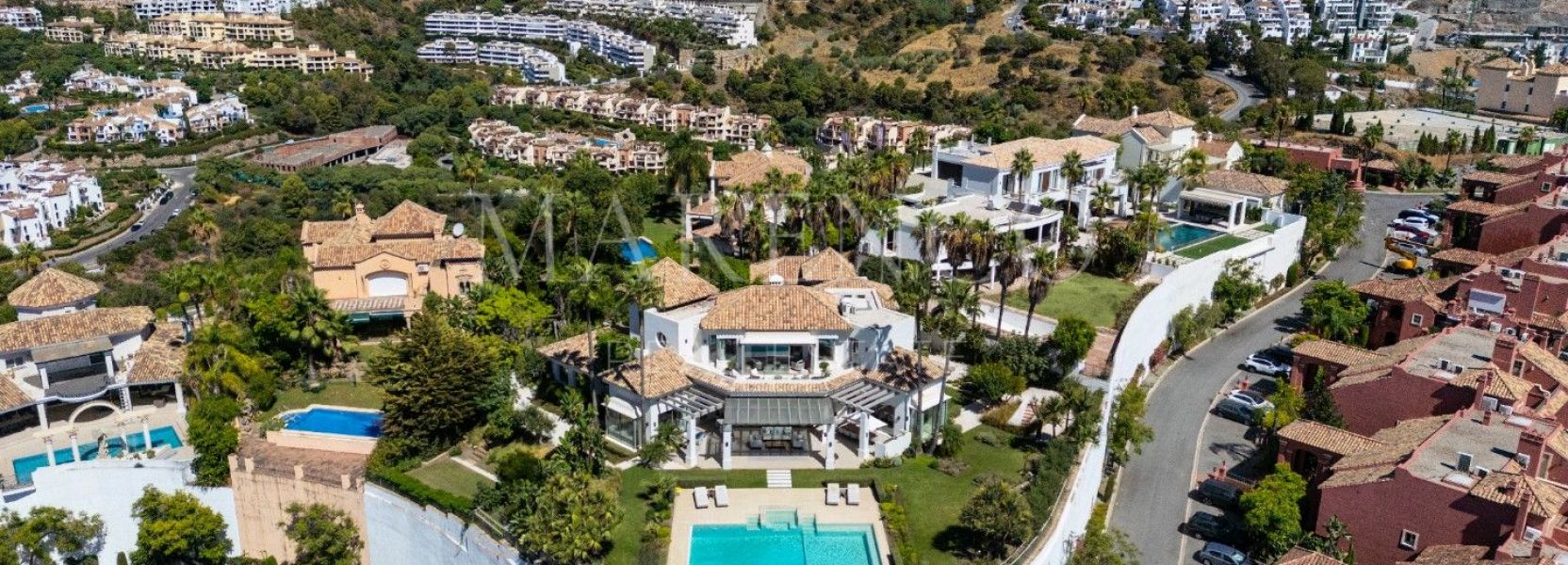 Villa  in Monte Halcones, Benahavis