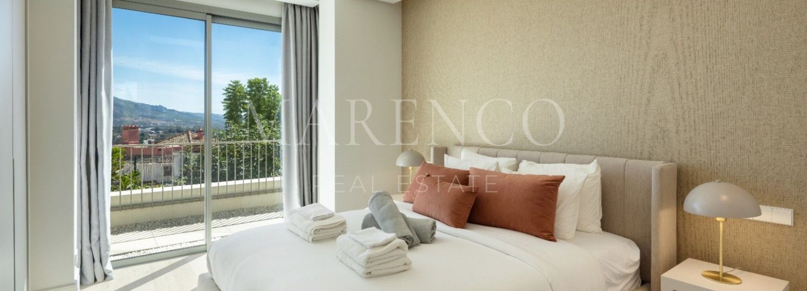 Villa  in Monte Halcones, Benahavis