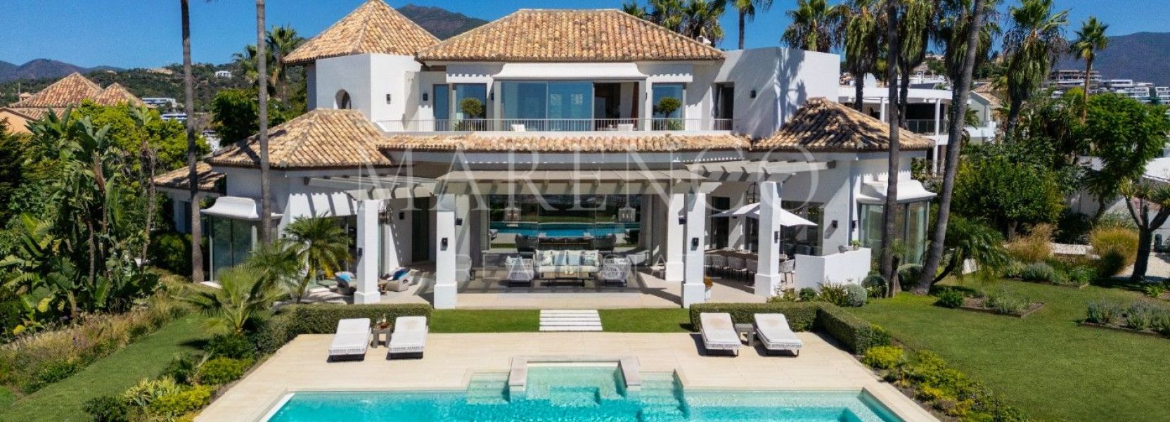 Villa  in Monte Halcones, Benahavis