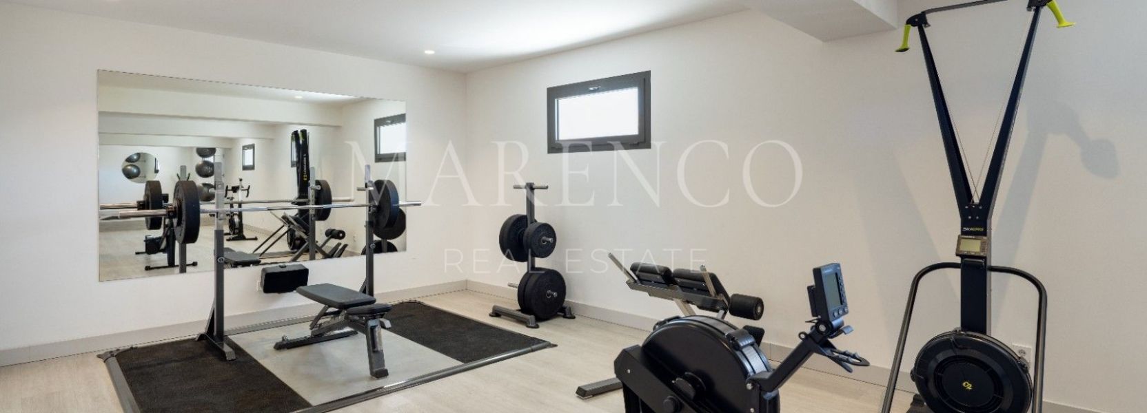 Villa  in Monte Halcones, Benahavis