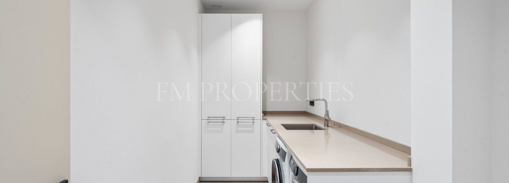 Villa  in La Cerquilla, Nueva Andalucia, Marbella