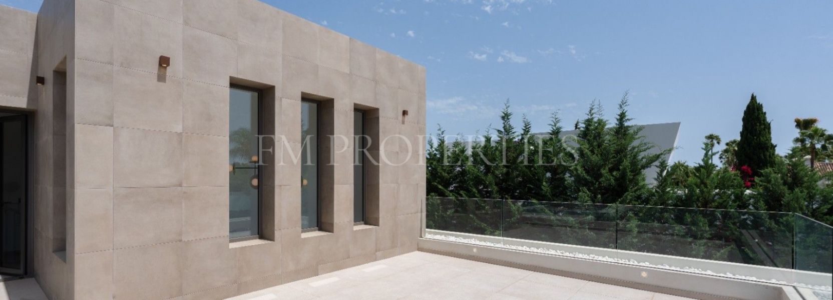 Villa  in La Cerquilla, Nueva Andalucia, Marbella