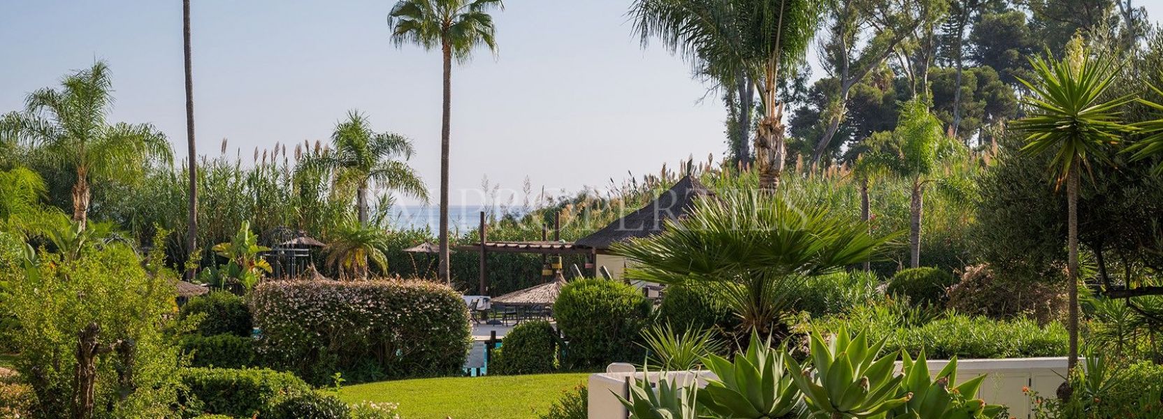 Apartamento Planta Baja  en Estepona