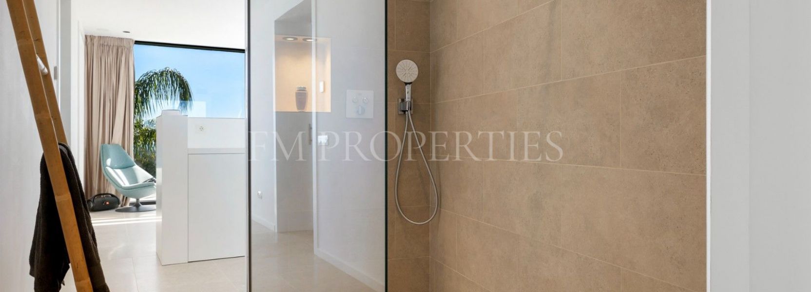 Villa  in La Alqueria, Benahavis