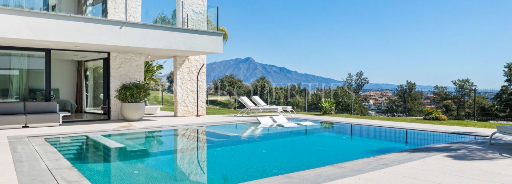 Villa  in La Alqueria, Benahavis