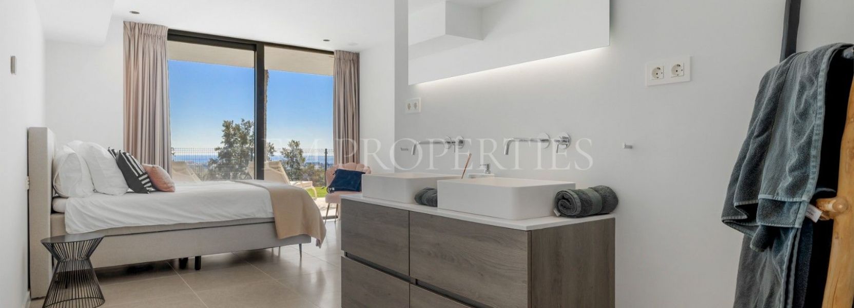 Villa  in La Alqueria, Benahavis