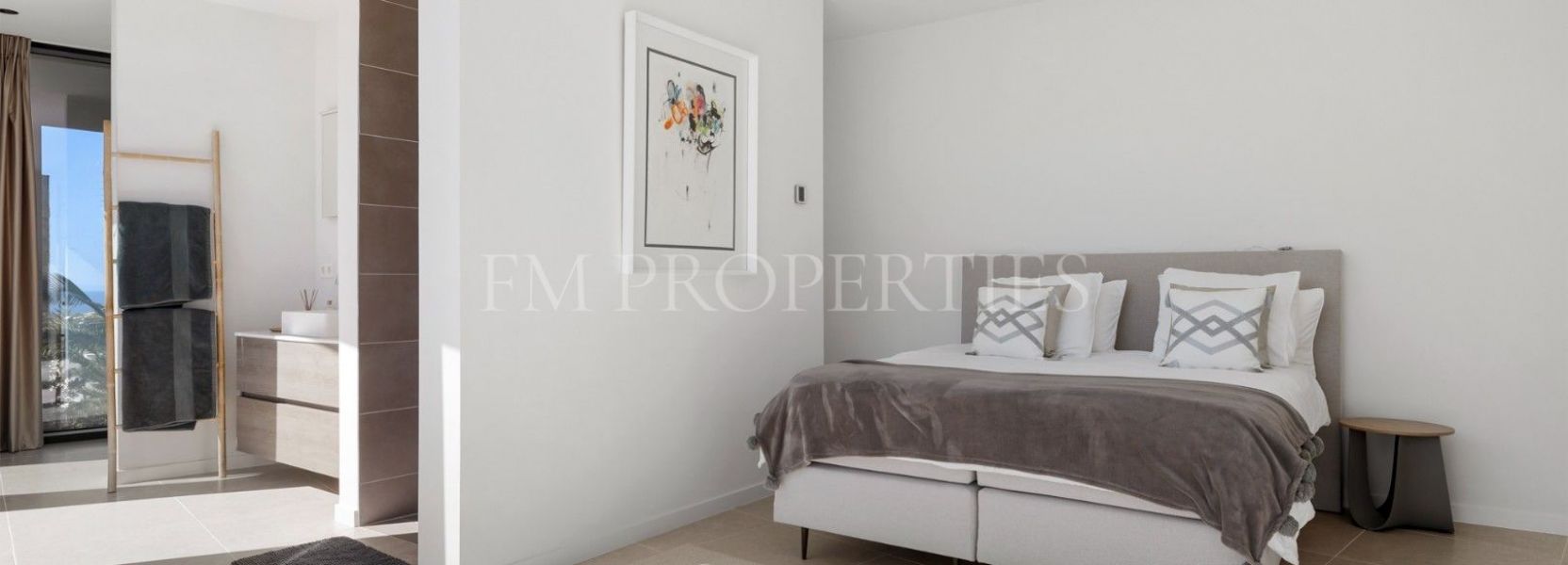 Villa  in La Alqueria, Benahavis