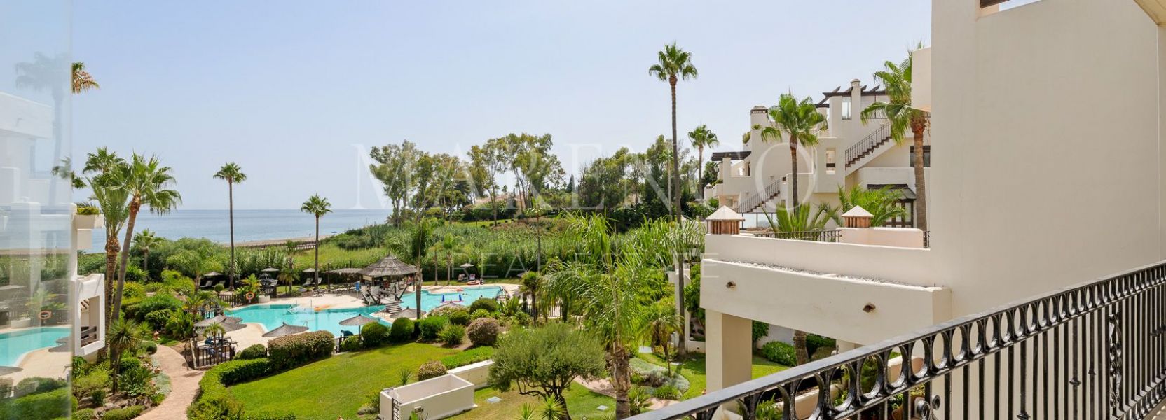 Apartamento  en Estepona