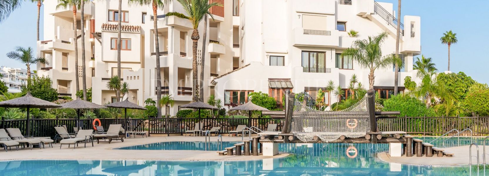 Apartment  in Estepona