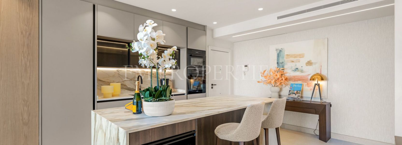 Apartment  in Estepona