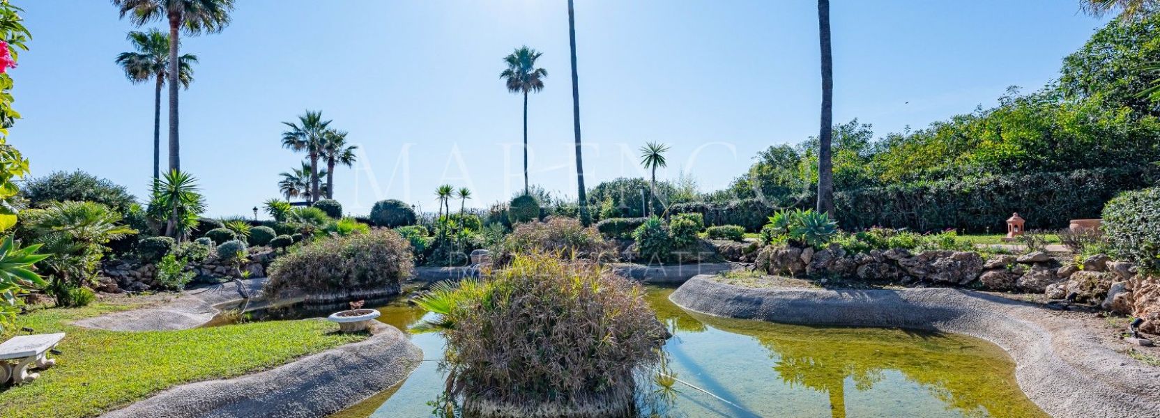 Apartamento  en Estepona