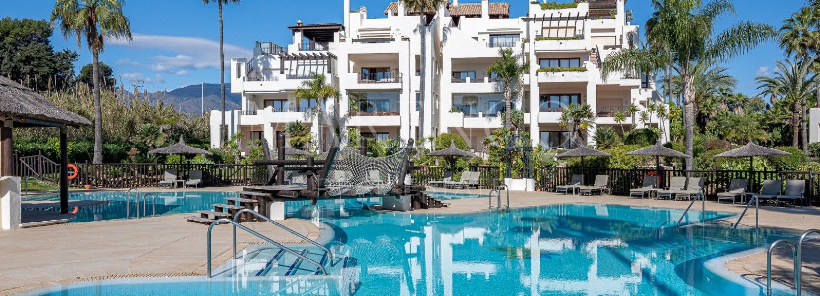 Apartamento  en Estepona