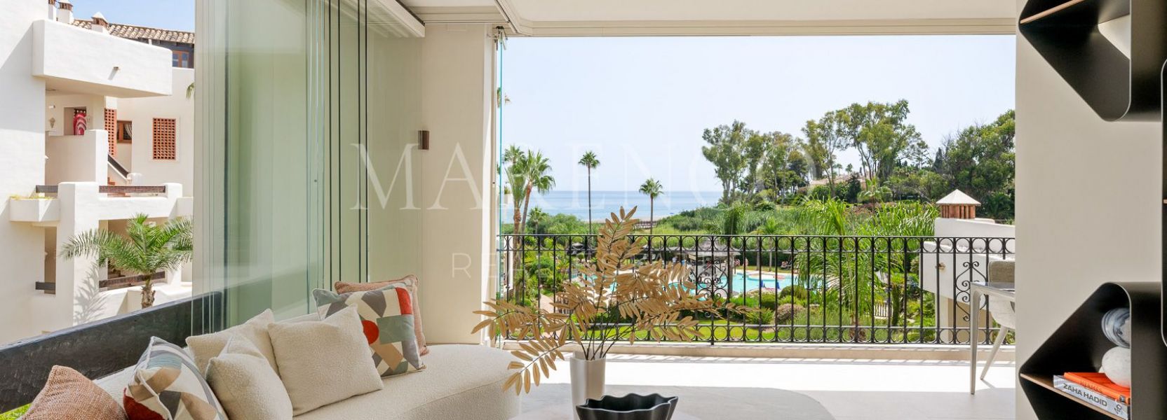 Apartamento  en Estepona