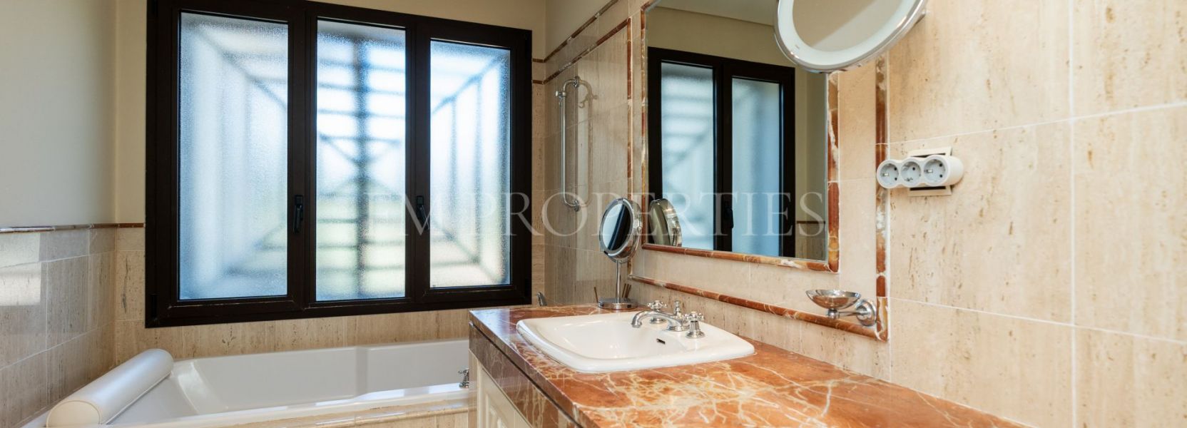 Ground Floor Apartment  in Aloha Park, Nueva Andalucia, Marbella