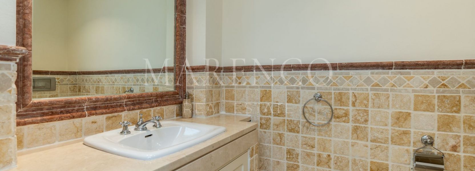 Appartement begane grond  in Aloha Park, Nueva Andalucia, Marbella